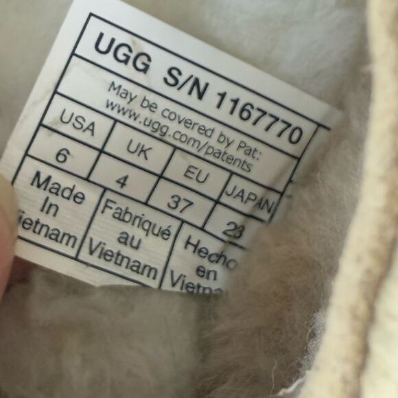 Ugg Maxi Curly Tazz Platform Slippers in Sand 6 - Picture 13 of 13